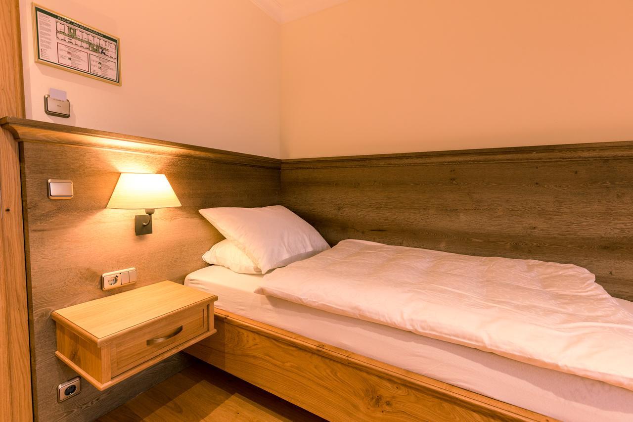 Hotel & Gaststaette Zum Erdinger Weissbraeu München Eksteriør billede