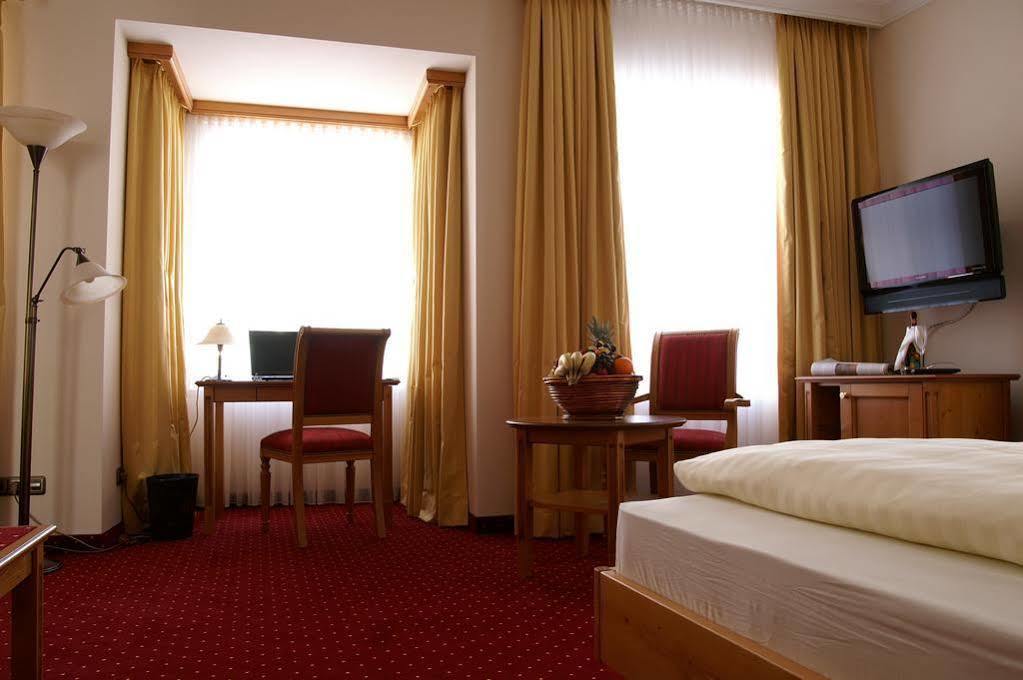Hotel & Gaststaette Zum Erdinger Weissbraeu München Eksteriør billede